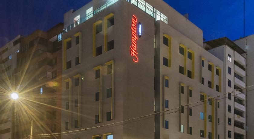 Hotel Hampton By Hilton Bucaramanga Exterior foto